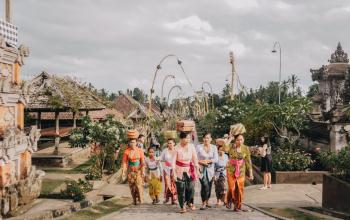 Paket Tour Semarang Bali dengan Pesawat