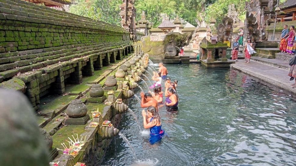 Tempat Wisata Sejalur Tirta Empul